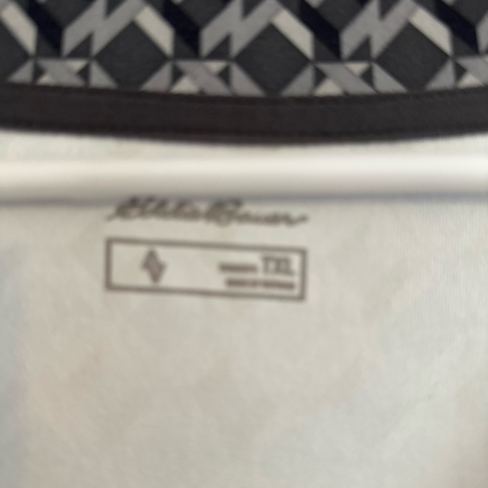 Eddie Bauer Black and White Geometric Top - Picture 2 of 4